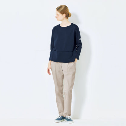 テーパードパンツ